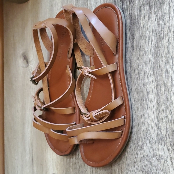 Altar'd State Sandals - Picture 3 of 8